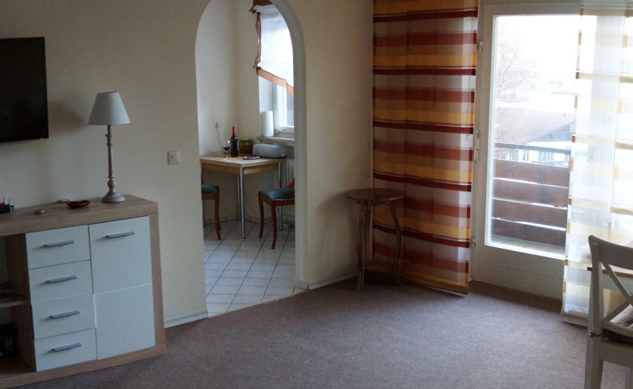 Sunny 1-Room Apartment Near Railway Station Garmisch-Partenkirchen Exterior foto